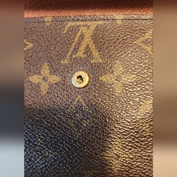 Louis Vuitton Monogram Portefeiulle Elise Trifold Wallet - Picture 7 of 10